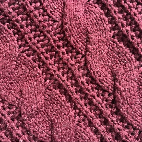 Red Infinity Scarf - Picture 5 of 5